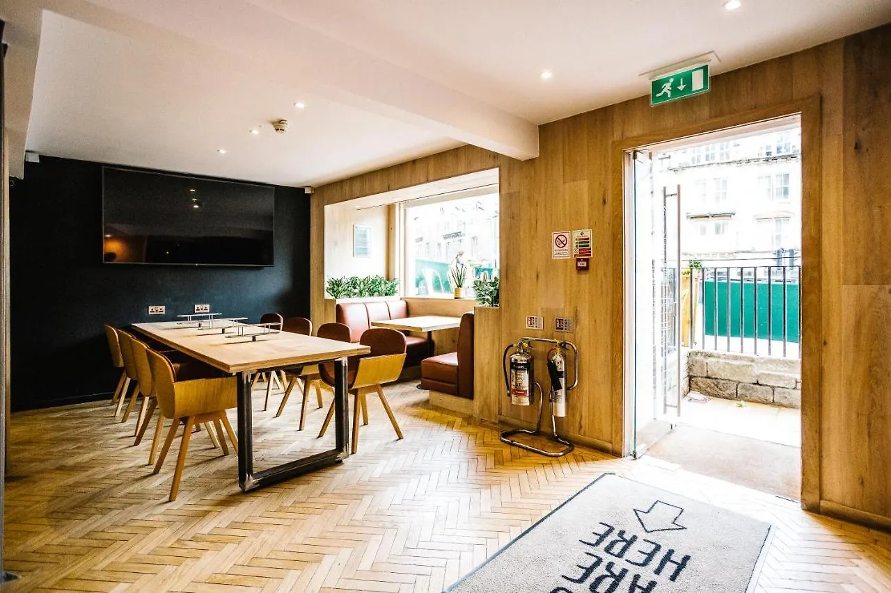 Grassmarket Hotel Edinburg 3*,