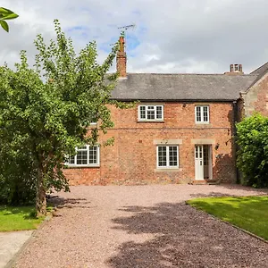 Well House Farm Flat 1 , Chester United Kingdom